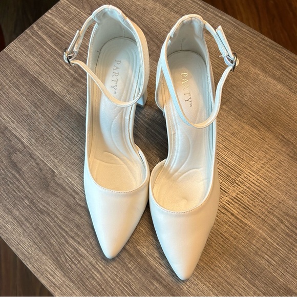 PARTY Women's 3.5 inch chunky heel ankle strap pumps size 8 - Picture 7 of 11